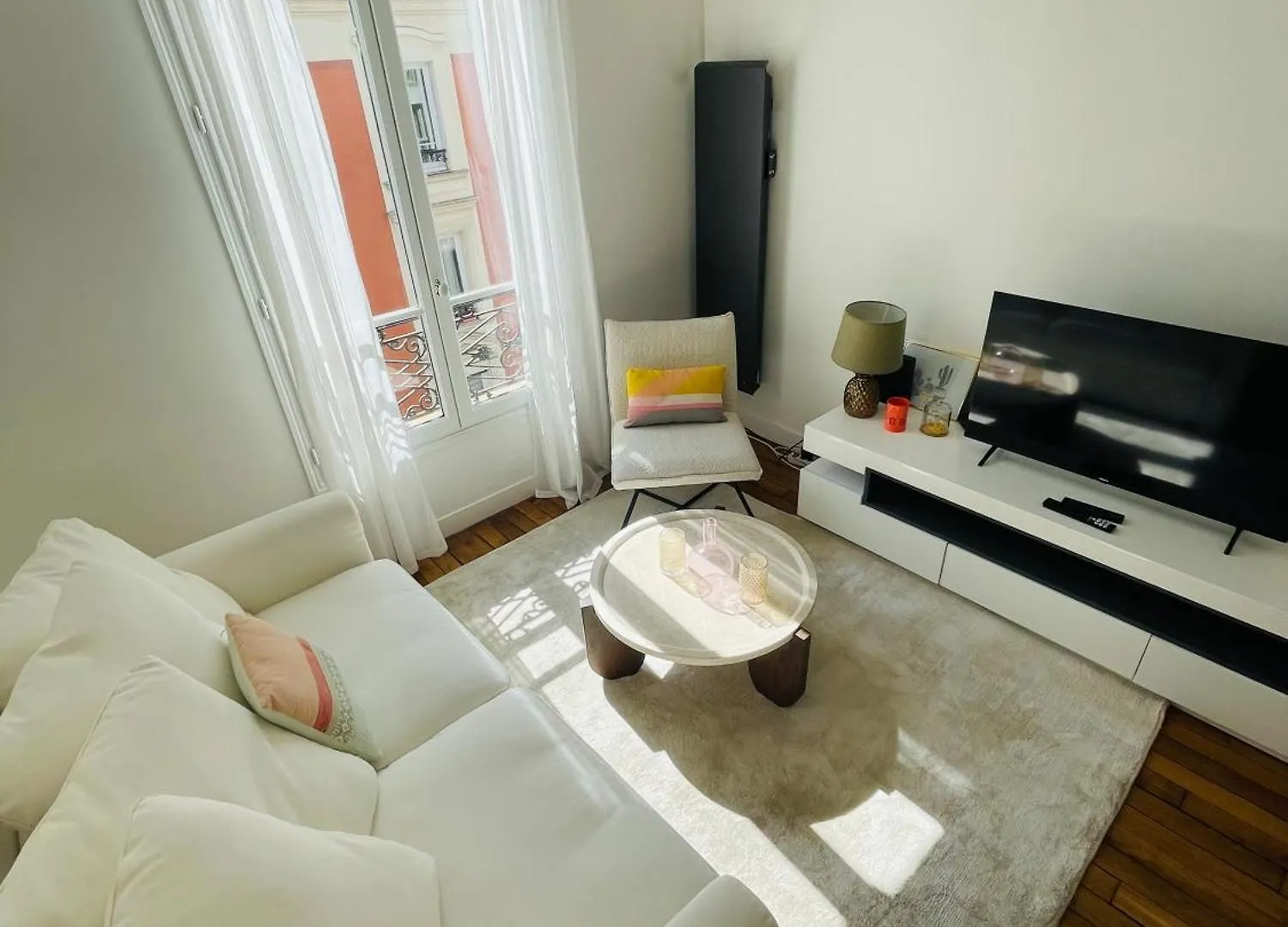 Luxueux 2 Pieces Au Coeur Du 16E contacts